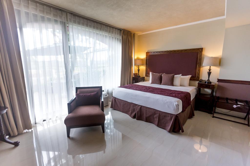 Altos De Fontana Hotel Managua Kamer foto