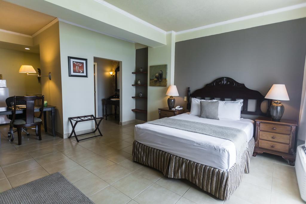 Altos De Fontana Hotel Managua Kamer foto