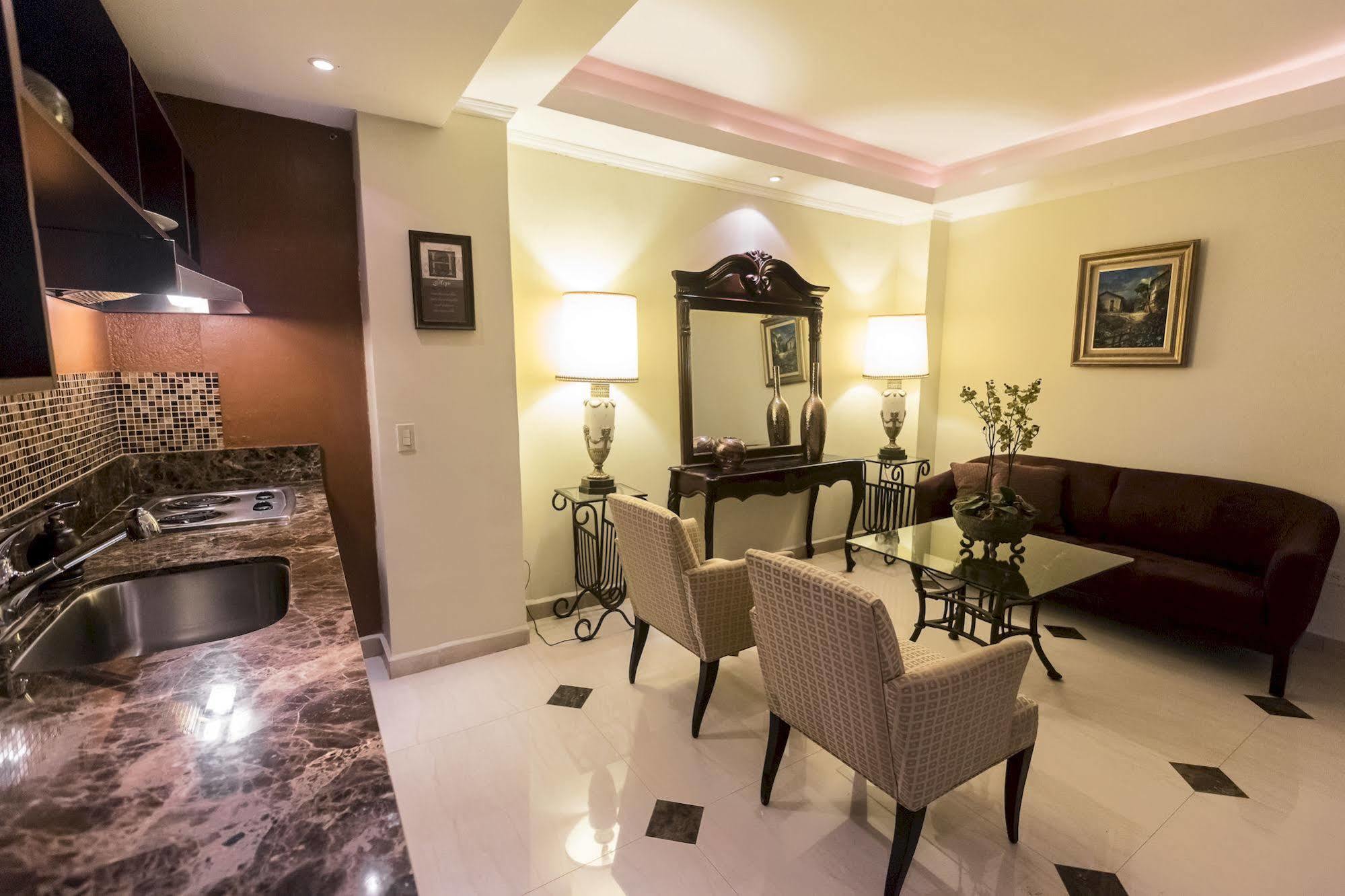 Altos De Fontana Hotel Managua Buitenkant foto