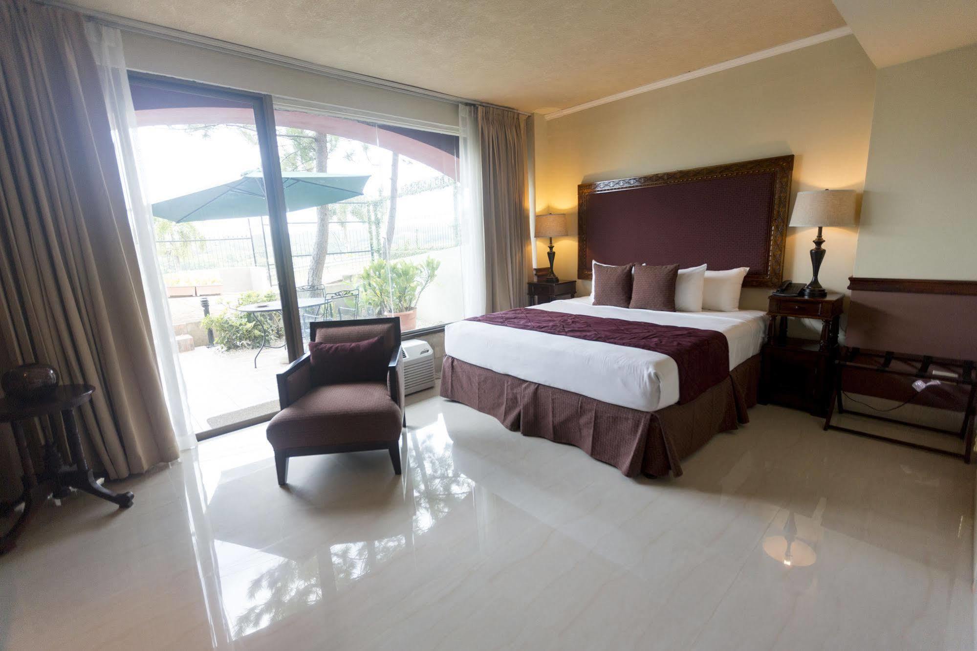 Altos De Fontana Hotel Managua Buitenkant foto