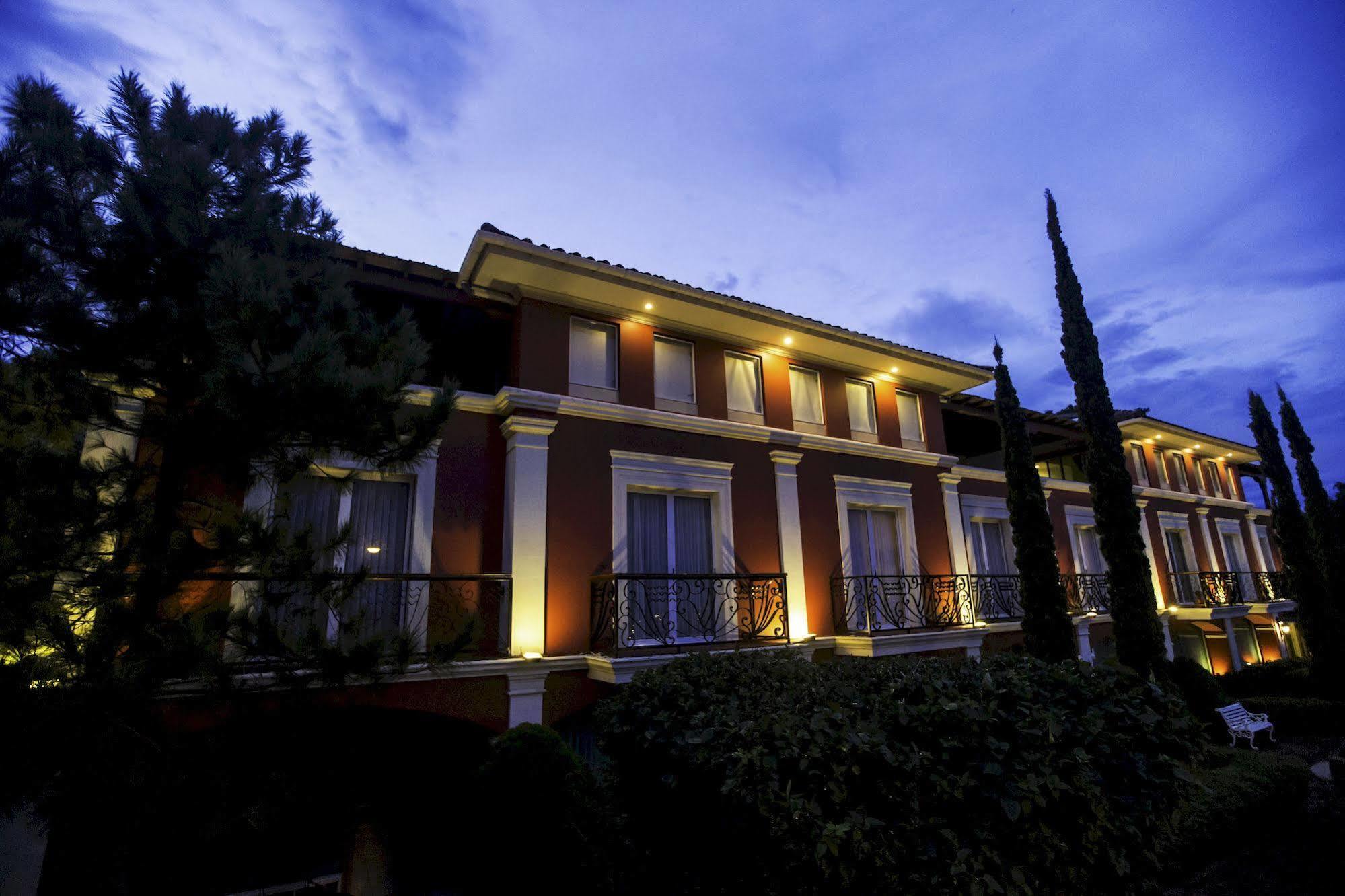 Altos De Fontana Hotel Managua Buitenkant foto