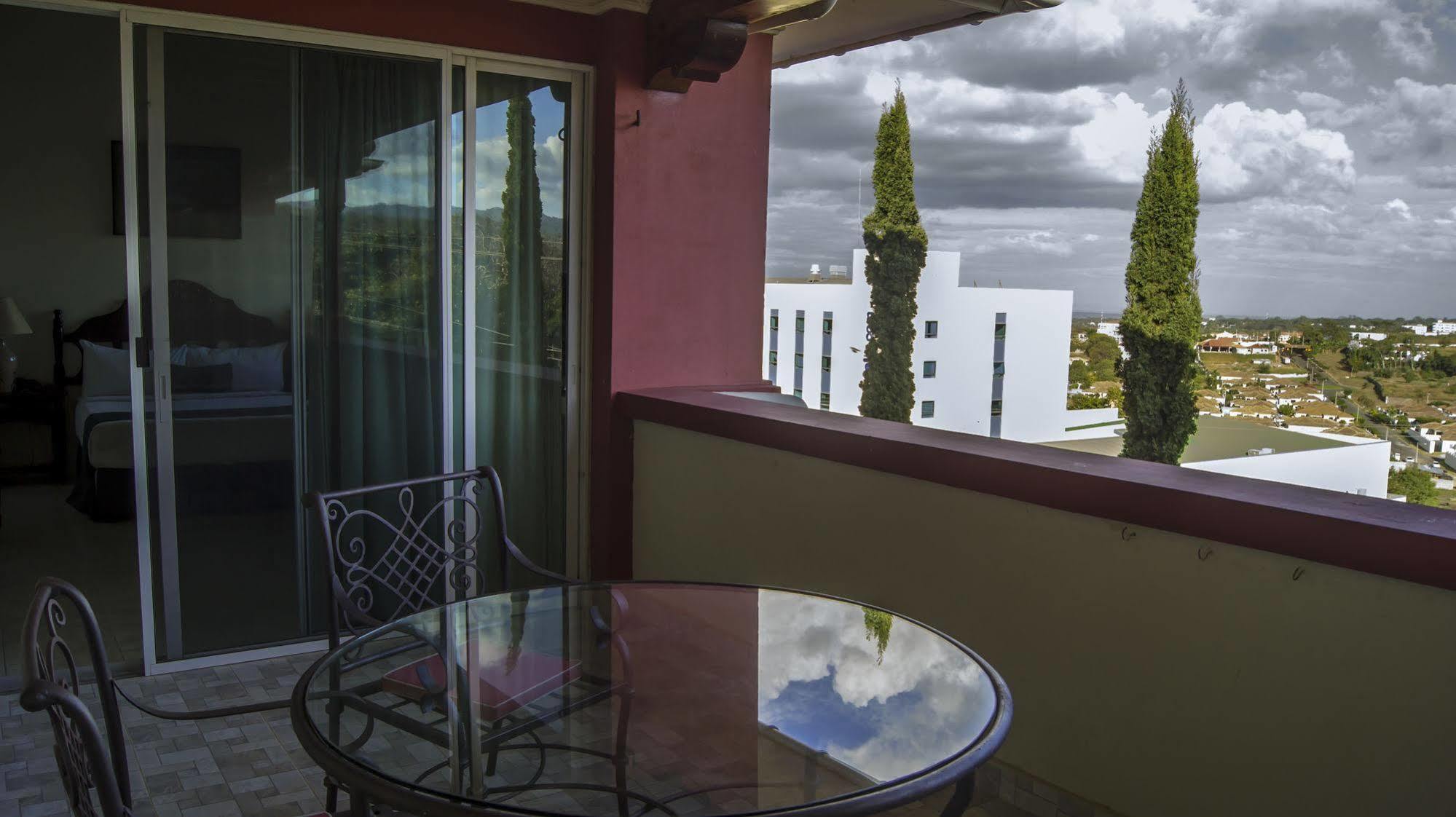 Altos De Fontana Hotel Managua Buitenkant foto